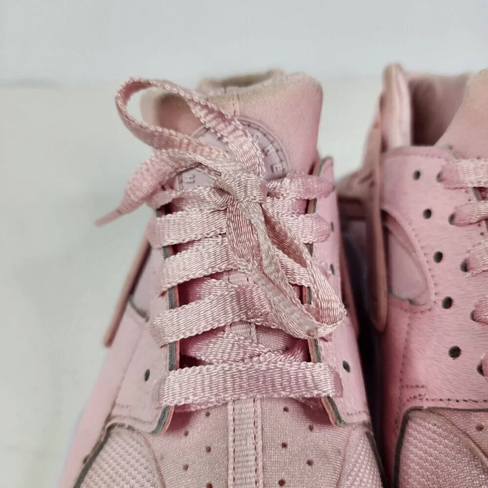 Nike Huarache Run SE Youth Size 7Y Prism Pink Athletic Shoes‎ 904538-600